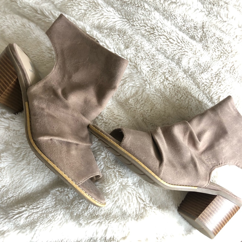 Cute and comfortable wedge